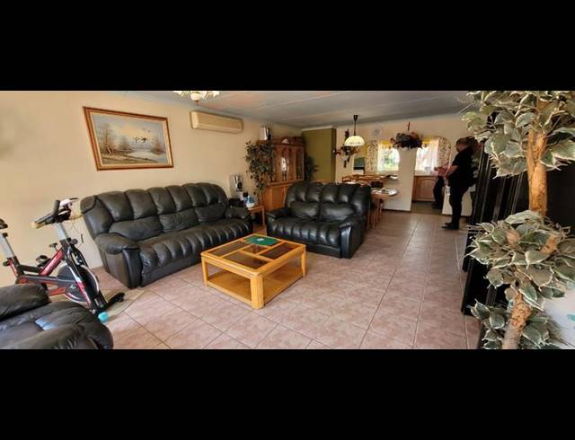 3 BEDROOM HOUSE FOR SALE IN MULBARTON